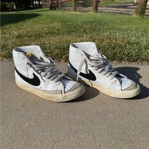 Nike Blazer Mid ‘77